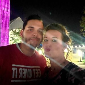 Meet your Posher, Joy